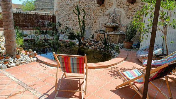 El Castell Embruixat Hotel Saint-Hippolyte  ภายนอก รูปภาพ