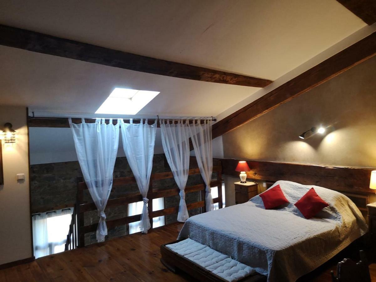 El Castell Embruixat Hotel Saint-Hippolyte  ภายนอก รูปภาพ